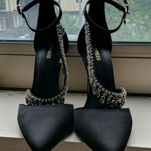 [Express] jewelry black heel